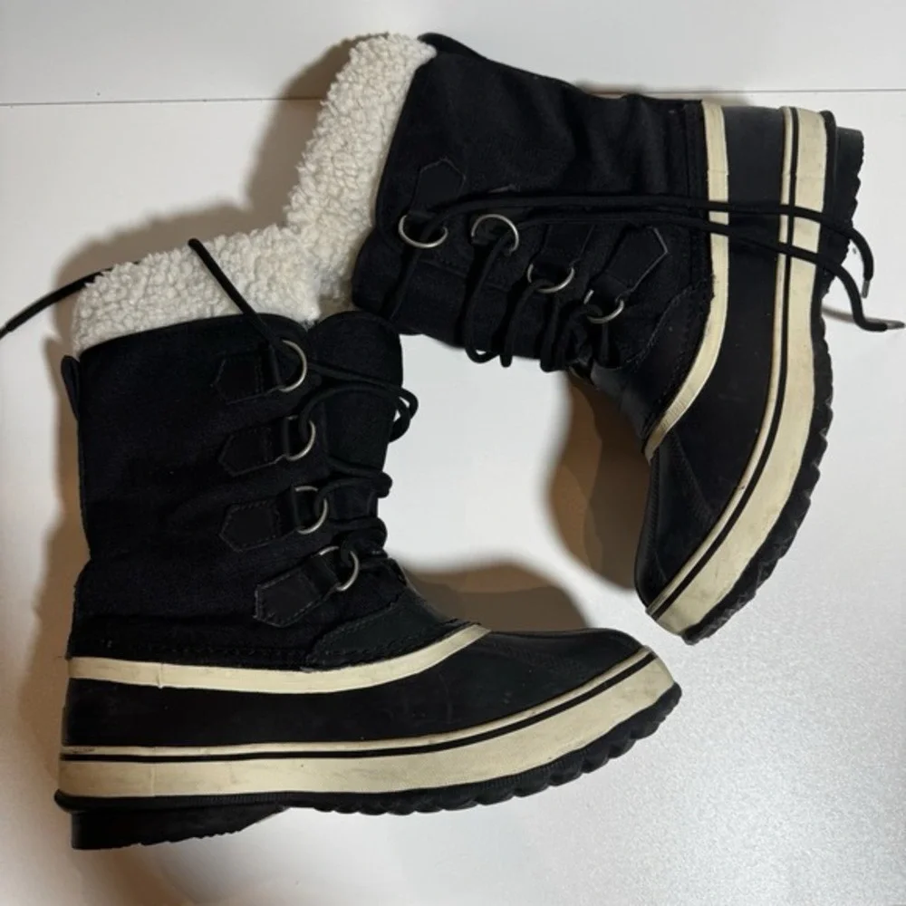 Sorel Winter Carnival Snow Boots Waterproof Black 8.5 39.5 Winter Faux Fur Comfy - Picture 8 of 9